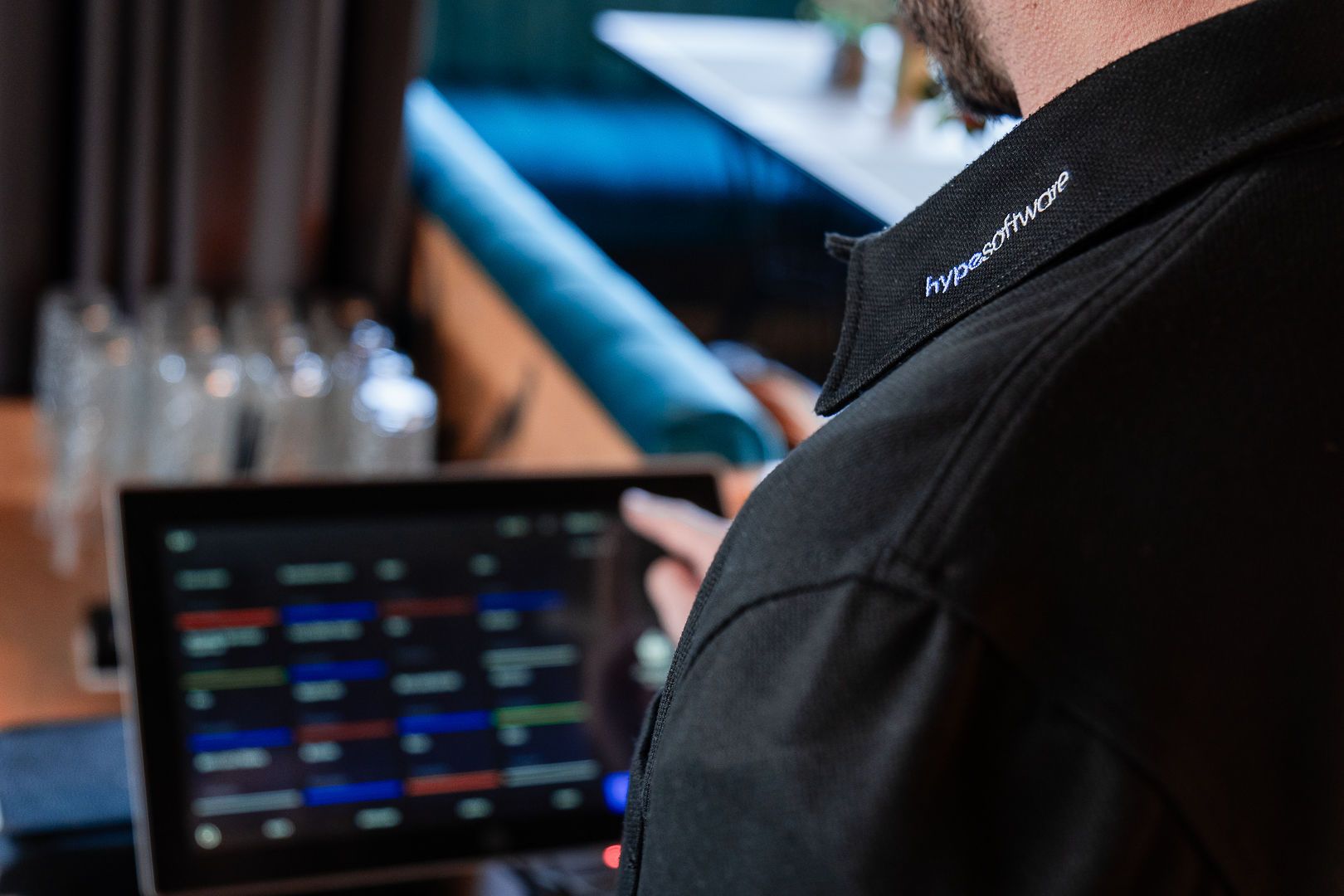 Свържи се с нас